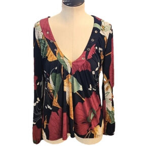 Womens Daytrip floral v neck grommet top size XS.